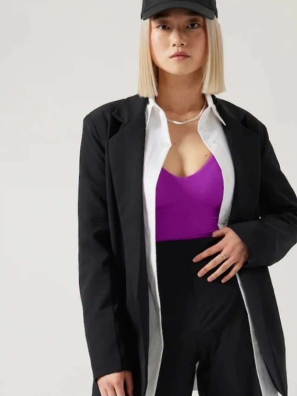ATHLETA NWT Black Tailored Blazer Cinched Waist Chic Style Size 4 - Picture 4 of 8